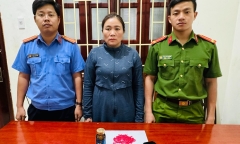 Biết công an phát hiện, “nữ quái” nuốt ma túy vào bụng