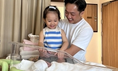 Vợ chồng Cường Đô la đón con thứ 2 chào đời