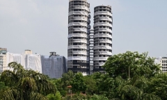 Ấn Độ phá hủy tòa tháp đôi cao 103m xây dựng trái phép ở ngoại ô thủ đô New Delhi
