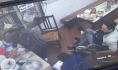Trích xuất camera quán phở gà bị tố “đuổi khách ngồi xe lăn”