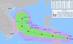 Bão Rai mạnh cấp 13 sắp vào Biển Đông, Bắc Bộ đón mưa lạnh 