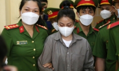 Vụ bé gái 8 tuổi bị bạo hành: Mẹ kế Nguyễn Võ Quỳnh Trang rút kháng cáo vì áp lực