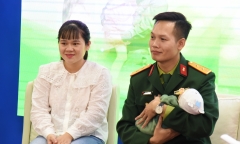 5 năm “tìm con” vất vả, chồng quân nhân “đuổi vợ” lấy người khác: Hạnh phúc vỡ oà sau thời gian vất vả