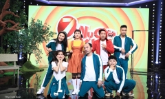 7 Nụ Cười Xuân tập 3: Lâm Vỹ Dạ hóa thân thành búp bê trong Squid Game, dọa khách mời hú vía