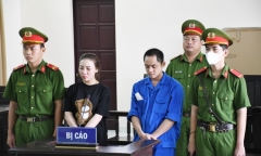 Đập phá xe cứu thương, cặp nam nữ lĩnh án 27 tháng tù