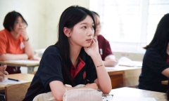 Đáp án gợi ý, đề thi môn Vật lý mã đề 0210 tốt nghiệp THPT 2025 chính xác nhất