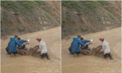 Đường đi 3 xã biên giới ở Hà Giang sạt lở nghiêm trọng, nước chảy đục ngầu 