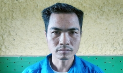 Cô gái trẻ bị 