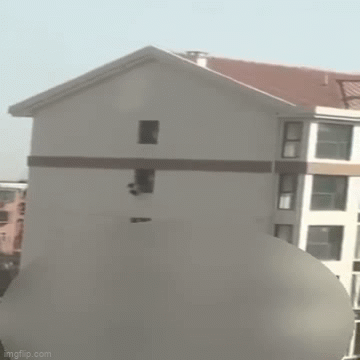 Chồng quẫn trí ép vợ cùng nhảy lầu tự sát, nguyên nhân gây sững sờ