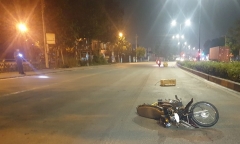 Vụ thanh niên nằm chết giữa đường ở Bình Dương: Xe máy cách hiện trường 1 cây số