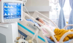 Định mệnh nghiệt ngã từ sai sót y khoa Đông-Tây: Bệnh nhân tử vong vì người nhà rút nhầm điện máy thở để cắm máy làm mát