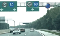 Xe đi quá chậm trên cao tốc bị phạt bao nhiêu tiền?