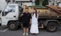 Nữ giáo viên xinh đẹp bỏ việc, vượt 700km để yêu anh chàng làm nghề 
