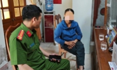 Người phụ nữ suýt mất tiền lần nữa vì nhờ 