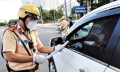 Cảnh sát giao thông được kiểm tra giấy tờ khi nào?