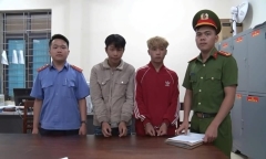 Thiếu tiền tiêu xài, 2 đối tượng rủ nhau đi cướp tài sản