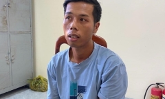 Bắt đối tượng cướp giật điện thoại của người dân giữa ban ngày