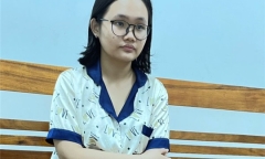 Vụ thiếu nữ 21 tuổi đầu độc cha ruột, giấu xác: Mẹ đau đớn trước tội ác tày đình của con