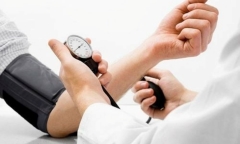 Dấu hiệu cao huyết áp ở người trẻ