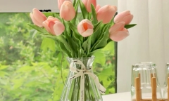 Đặt bình hoa trong nhà ở vị trí nào cho hợp phong thủy?