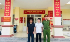 Tin tức thời sự 24h: Nam thanh niên trả lại hơn 17 triệu đồng chuyển khoản nhầm