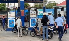 Hải Phòng: 30 cửa hàng bị thu hồi giấy phép vẫn hoạt động kinh doanh xăng dầu