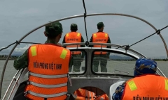 Tin thời sự hôm nay (15/8): Một công nhân sửa chữa cầu Đà Rằng mất tích