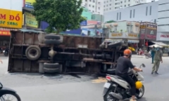 Tin tức tai nạn giao thông mới nhất ngày 11/9: Ô tô lao xuống suối, 1 người chết