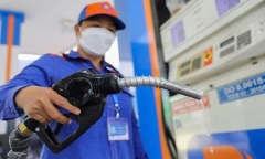 Giá xăng trong nước tăng mạnh từ 15h chiều nay (3/4)
