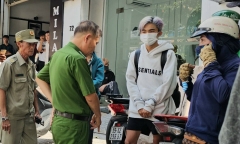 Đăng tìm con mất tích, người mẹ bị kẻ lừa đảo đòi 6.000 USD tiền chuộc