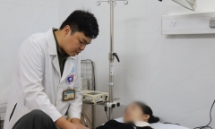 Nữ sinh suýt tử vong sau cơn đau bụng