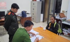 Đối tượng Rơ Lan Thuin ra đầu thú sau thời gian trốn truy nã ở Thái Lan