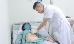 Người phụ nữ từ Nga trở về Việt Nam để gắp 14 viên sỏi túi mật