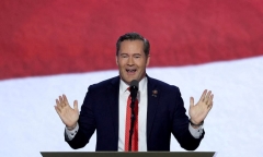 Vì sao lễ nhậm chức của ông Trump chuyển vào bên trong Điện Capitol?