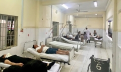 Vụ xe tải đâm xe khách trên cao tốc: Sức khỏe của 13 nạn nhân ra sao?