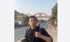 Đi bộ 650km về quê ăn Tết, chàng trai làm cõi mạng dậy sóng về hành trình 