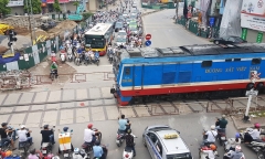 Chấn chỉnh thi công đường ngang trên tuyến đường sắt Hà Nội – TP.HCM