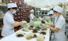 Ho đêm, khò khè suốt nhiều năm, bé trai 10 tuổi bất ngờ phát hiện mắc hen phế quản nặng