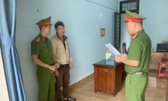 Tạm giam Hồ Xuân Quyền