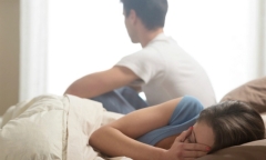 Người phụ nữ đứng trước ly hôn vì 2 năm không thể “gần” chồng