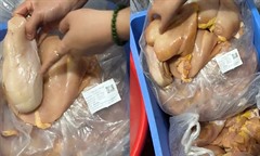 Phụ huynh phát hiện thịt gà 