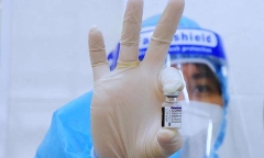 Ngày mai (16/4), TP.HCM tiêm vaccine ngừa COVID-19 cho học sinh lớp 6
