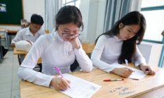 Đáp án, đề thi môn KHTN Vật lý - Hóa học - Sinh học mã đề 215 tốt nghiệp THPT 2023 mới nhất, chính xác nhất