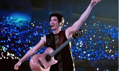 Vương Lực Hoành 'comeback' sau ồn ào bị vợ cũ kể tội