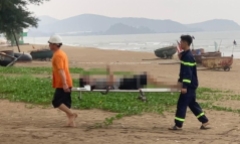 Tìm được 2 thanh niên mất tích vì lật thuyền thúng ở biển Cửa Lò 