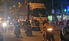 Tin tức tai nạn giao thông mới nhất ngày 11/5: Va chạm với xe tải, 1 người chết