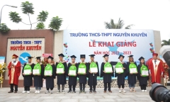 Trường THPT nào ở TP.HCM có 104 học sinh lớp 11 đạt điểm IELTS trên 7.0?