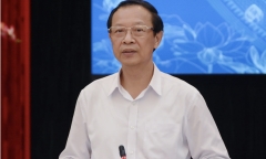 Thứ trưởng Bộ GD&ĐT nêu lý do chưa thể giao kỳ thi tốt nghiệp THPT về các địa phương