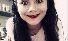 Nhộn nhịp mua sắm tại phố Hàng Mã trước thềm Halloween