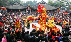 Thủ tướng yêu cầu cán bộ không sử dụng xe công đi lễ hội